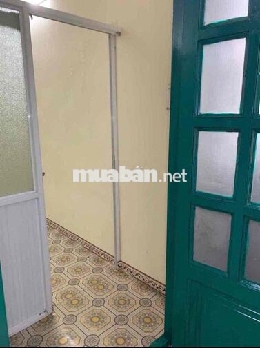 Cho thuê nhà nguyên căn. Đường Cách Mạng Tháng Tám, P11.Q3