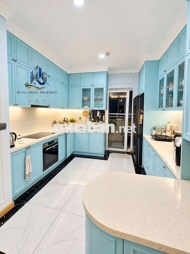 CHO THUÊ 𝐏𝐄𝐍𝐓𝐇𝐎𝐔𝐒𝐄 𝐄𝐑𝐀 𝐓𝐎𝐖𝐍 ĐỨC KHẢI – QUẬN 7 - 368M2 CÓ SÂN VƯỜN