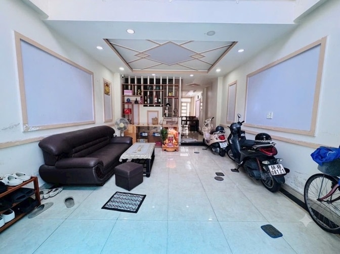 Bình Thạnh trước nhà 5m, 52m2(4.3x12.5m) 5 tầng 5PN mới đẹp dọn ở ngay