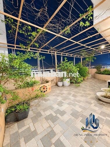 CHO THUÊ 𝐏𝐄𝐍𝐓𝐇𝐎𝐔𝐒𝐄 𝐄𝐑𝐀 𝐓𝐎𝐖𝐍 ĐỨC KHẢI – QUẬN 7 - 368M2 CÓ SÂN VƯỜN