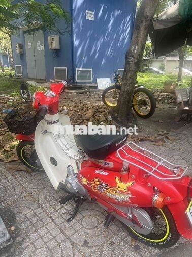 Honda Little Cub 50 màu đỏ