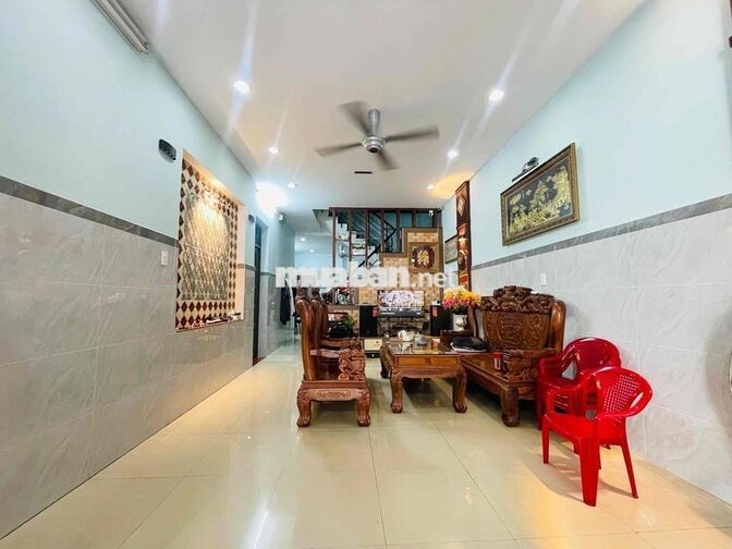 Nhà hẻm 6m Thoại Ngọc Hầu Phú Thạnh Tân Phú 4 tầng 90m2 ( 5.3 x 17 ).