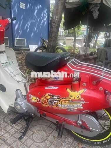 Honda Little Cub 50 màu đỏ