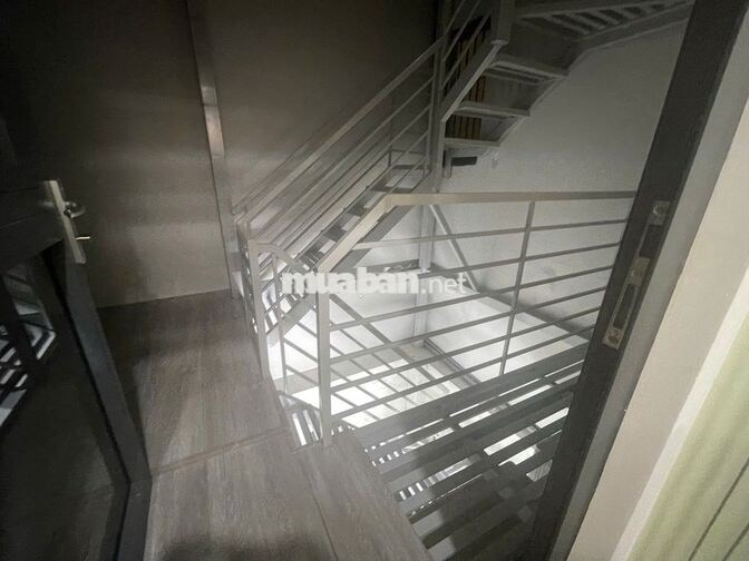 CHO THUÊ TÒA NHÀ  666 BA THÁNG HAI – QUẬN 10 - 5x18m - HẦM 5 TẦNG TM