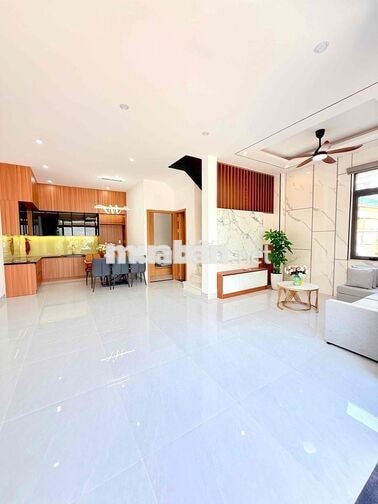 Bán nhà 3 tầng Nam Việt Á chỉ hơn 7 Tỷ ! Full nội thất có Gara Oto