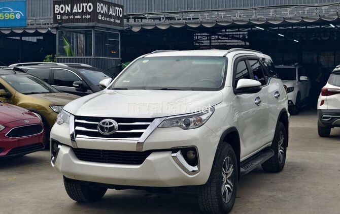 Toyota Fortuner 2019 Số Tự Động Máy Dầu Màu Trắng