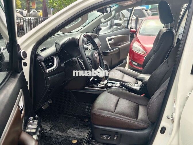 Toyota Fortuner 2019 Số Tự Động Máy Dầu Màu Trắng