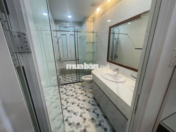 CHO THUÊ TÒA NHÀ  666 BA THÁNG HAI – QUẬN 10 - 5x18m - HẦM 5 TẦNG TM