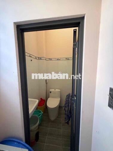 cho thuê Nhà nguyên căn tx q 12 gần trường luong thế vinh