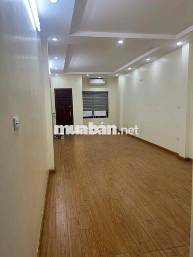 Cho thuê nhà nguyên căn 5tâng,55m, có thang máy- chính chủ