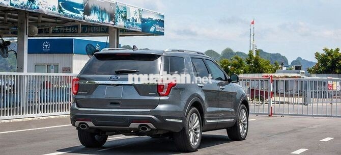 Ford Explorer 2019 7 chỗ 12 vạn xám