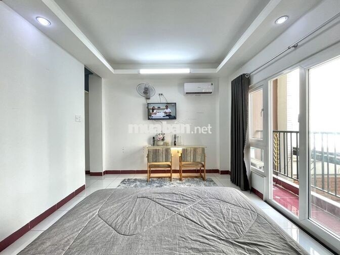 CĂN HỘ BAN CÔNG 2PN NGAY CV HOÀNG VĂN THỤ, CHỢ PH VĂN HAI
