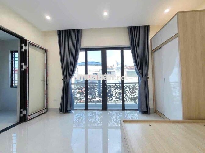 Ngay Hồ Tùng Mậu Cách 100m Ra Mặt Đường Lớn Nhà Mới Siêu Đẹp Full Đồ