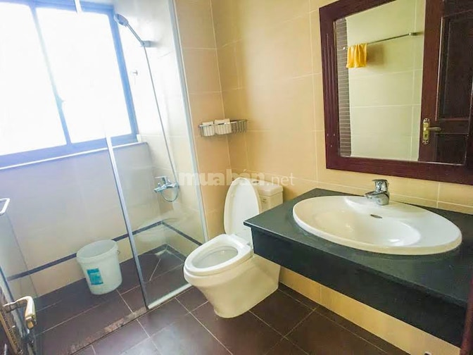Bán biệt thự Riviera Cove 498m2, sân vườn rộng, 3 tầng, nội thất