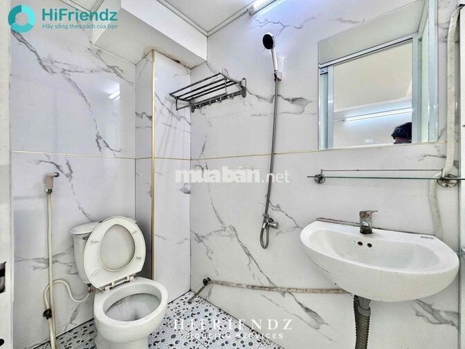 Căn hộ mini Ban công 40m2 gần cầu Nguyễn Tri Phương Chánh Hưng