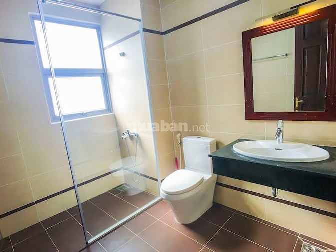 Bán biệt thự Riviera Cove 498m2, sân vườn rộng, 3 tầng, nội thất