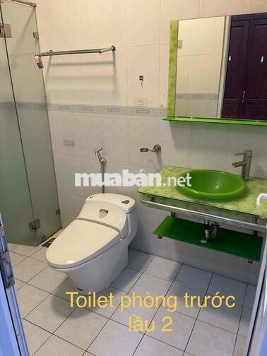 Cho thuê nhà mặt tiền đường lớn Tạ Quang Bửu Q8