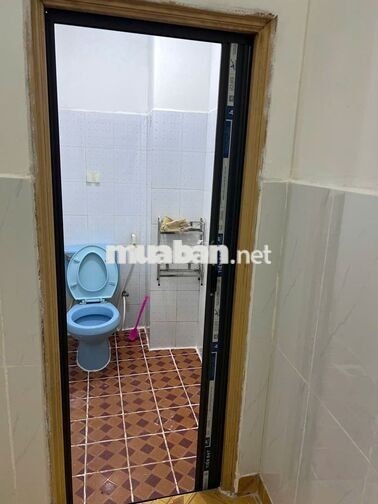 CHO THUÊ PHÒNG - ĐỒNG HỒ ĐIỆN-NƯỚC RIÊNG, WIFI, CÓ GÁC, GẦN QUẬN 1 HCM