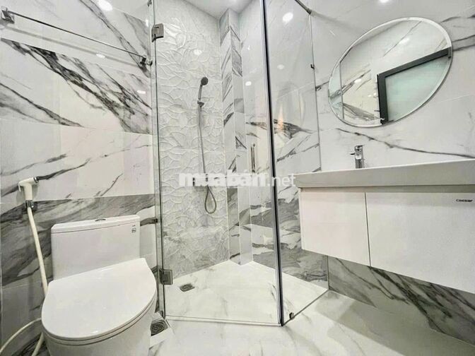 Cần cho thuê nhà MT 399B Nguyễn Đình Chiểu, Phường 5, Quận 3