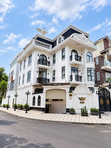 Biệt thự đẳng cấp Q8, TẠ QUANG BỬU, 170m2, 5 tầng, khu VIP, Giá 21 Tỏi