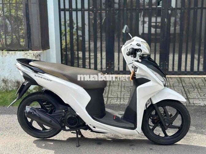 HONDA VISION MÀU TRẮNG BIỂN SỐ THÀNH PHỐ