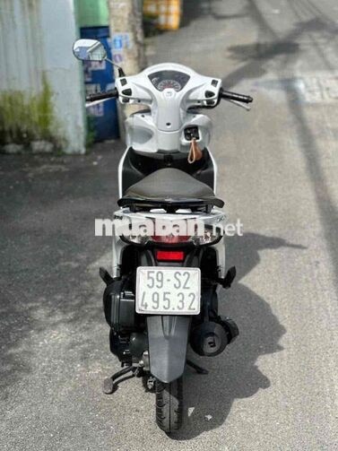 HONDA VISION MÀU TRẮNG BIỂN SỐ THÀNH PHỐ