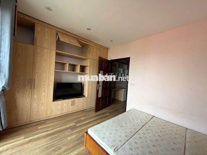 CHO THUÊ CĂN HỘ D2 GIẢNG VÕ - 80M² - 2PN