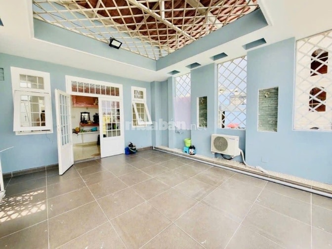 Biệt thự BÌNH HƯNG, gần bến xe q8, 160M2, Thiết kế Châu Âu, 18,5 tỏi