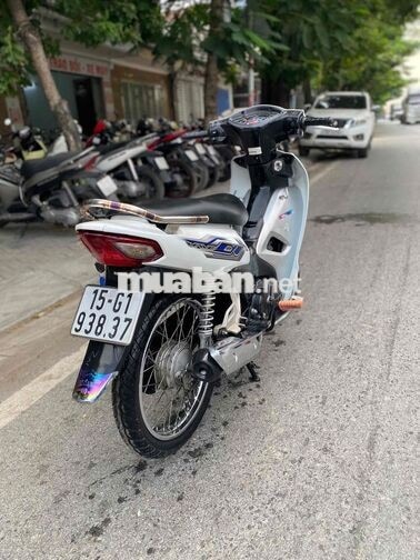 Honda Wave Alpha màu trắng