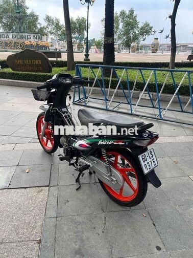 Honda Wave màu Xanh đen