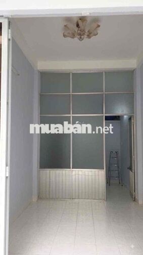 Cho thuê nhà nguyên căn. Đường Nhật Tảo, Phường 8. Quận 10
