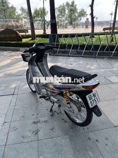 HONDA WAVE 100 MÀU BẠC