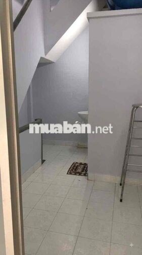 Cho thuê nhà nguyên căn. Đường Nhật Tảo, Phường 8. Quận 10