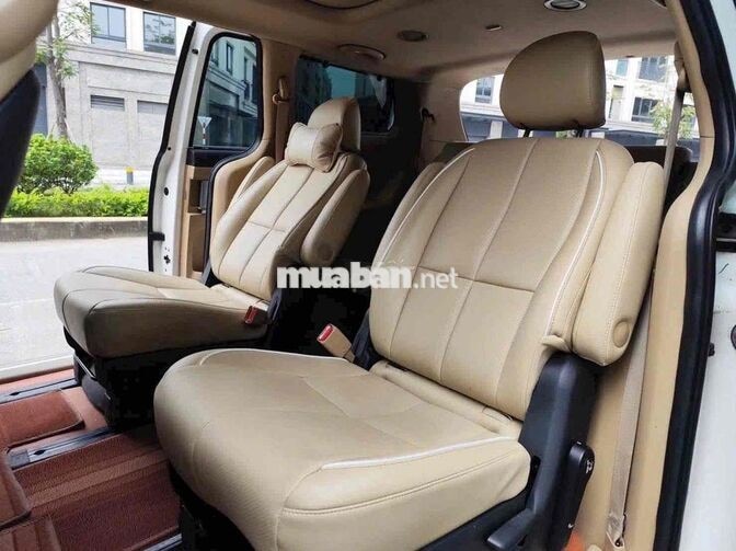 Kia Sedona 2018 2.2 dầu tự động trắng