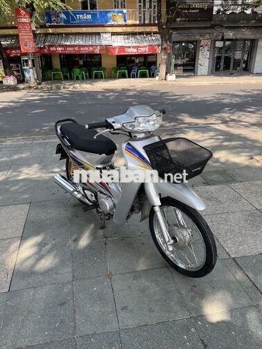 HONDA WAVE 100 MÀU BẠC