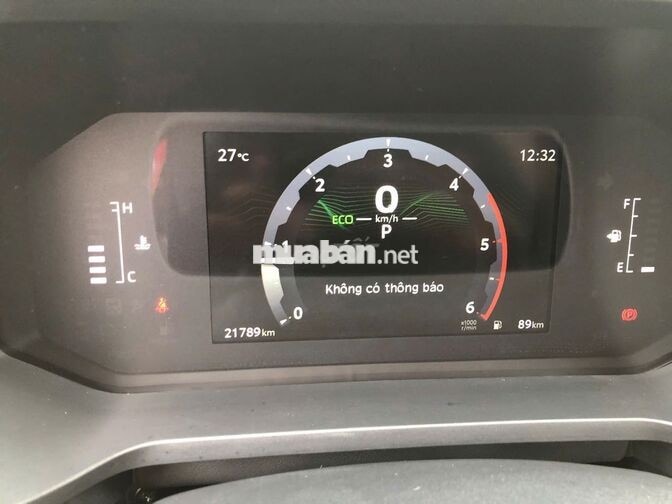 Toyota Hilux 2.8 Pro 2025 đăng ký 2026
