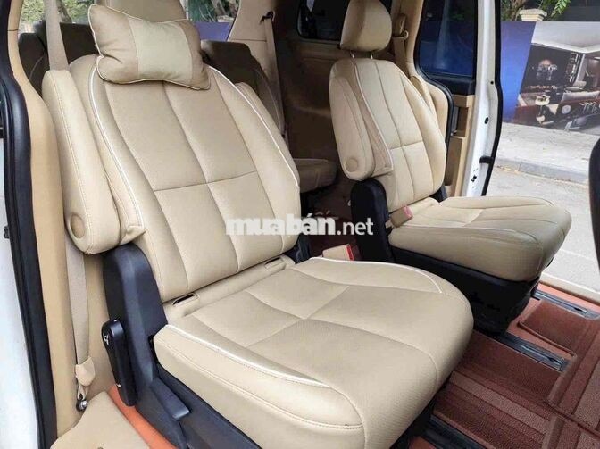 Kia Sedona 2018 2.2 dầu tự động trắng