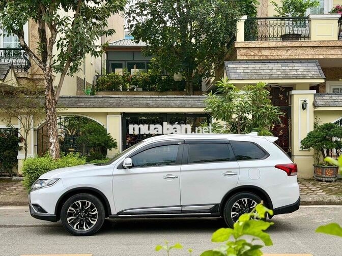 Mitsubishi Outlander 2020 2.0 CVT Trắng