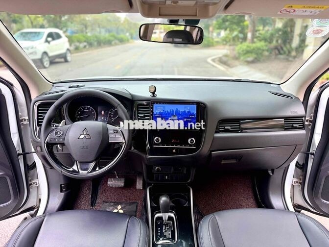 Mitsubishi Outlander 2020 2.0 CVT Trắng