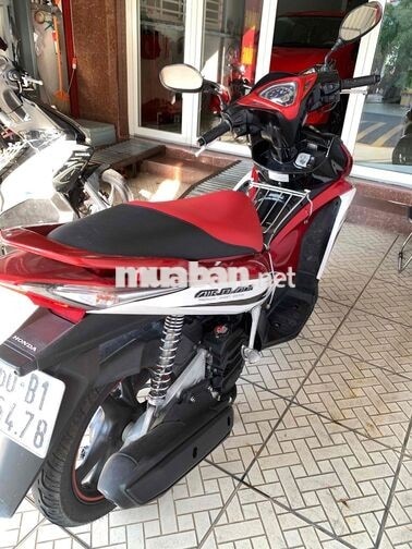 Honda Air Blade xe máy tay ga đỏ trắng đen