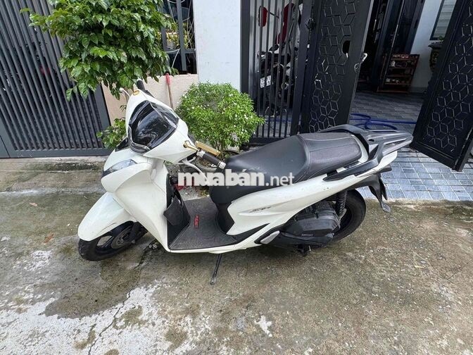 Honda SH 14.000km màu trắng
