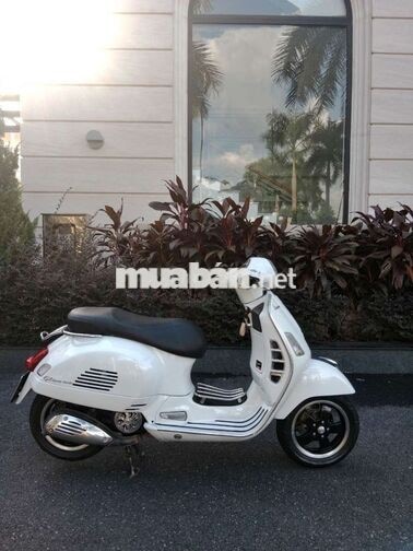 Piaggio Vespa GTS 125 2015 màu trắng