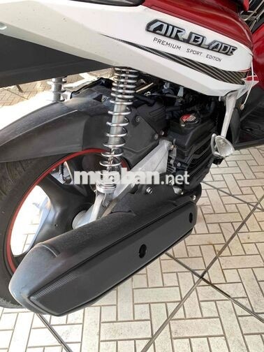 Honda Air Blade xe máy tay ga đỏ trắng đen