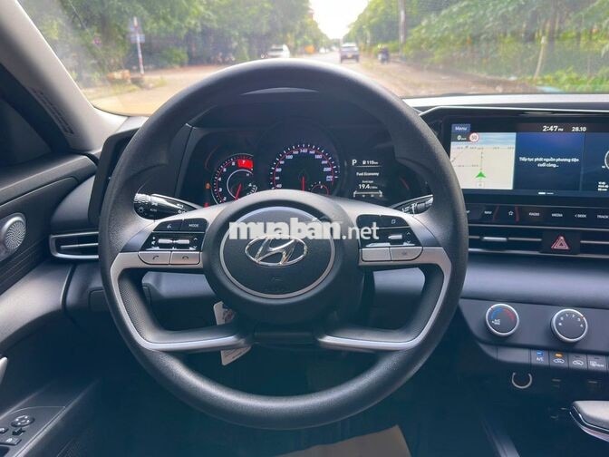 Hyundai Elantra 2023 1.6 Tiêu chuẩn 20.000 km