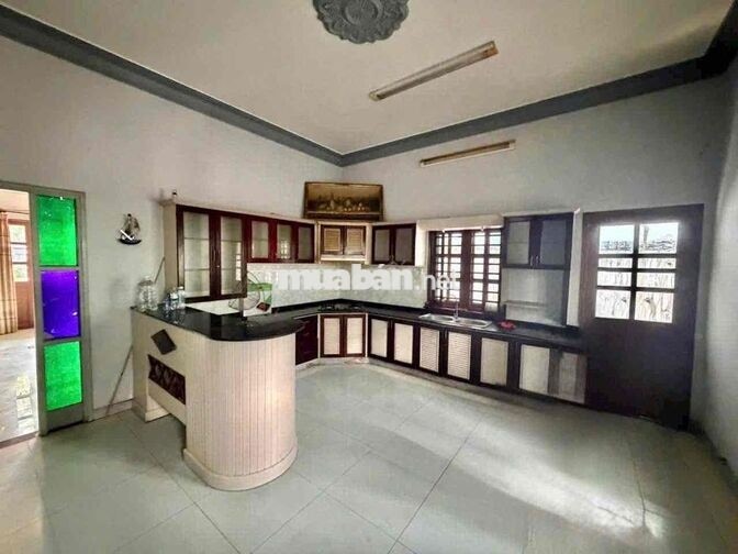 Giá thuê : 20 Triệu Biệt Thự Tân Tạo , Bình Tân  - ngang 12,5m dài 20m