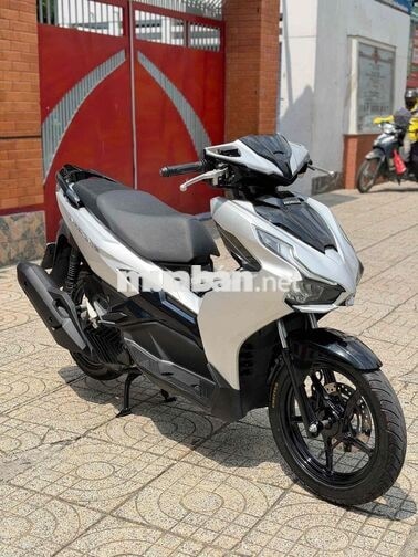 Air Blade 2023 125cc Bạc đen bstp chính chủ