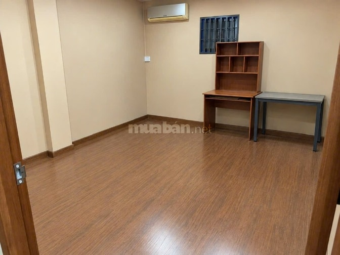Bán nhà HXH vị trí đẹp, đường Nguyễn Văn Nghi chỉ cách mặt tiền đường 