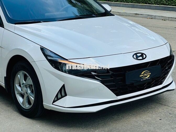 Hyundai Elantra 2023 1.6 Tiêu chuẩn 20.000 km