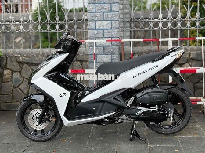 Honda Air Blade 2015 125cc trắng đen