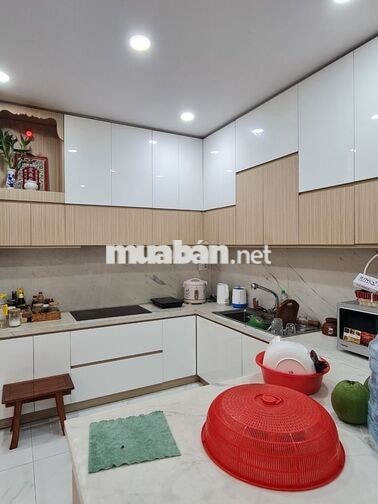 Cho thuê nhà 6x18m, 5 tầng, 5PN, KDC Cao Lỗ, P.4, Q.8